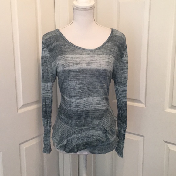 Like new Lucky Brand Ruffle Top - Picture 1 of 6